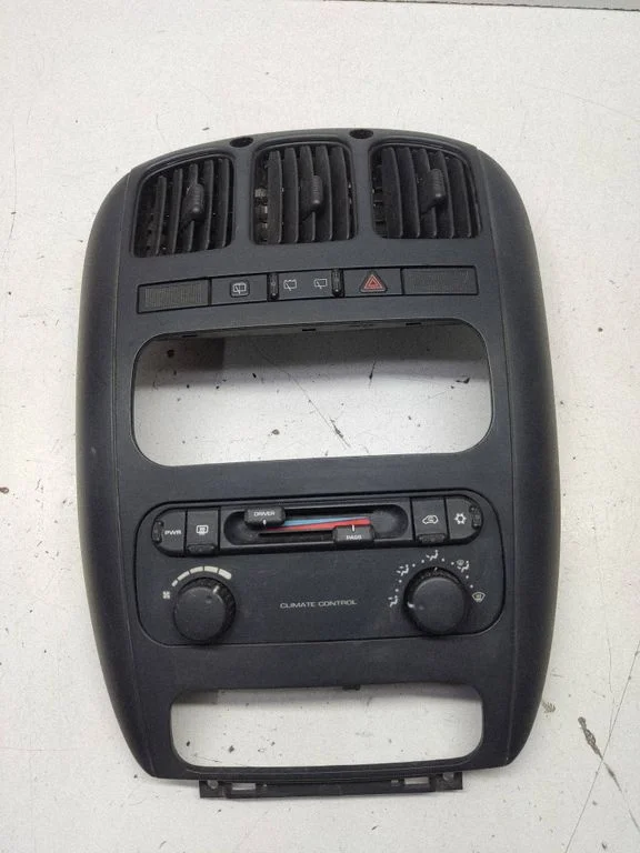 Climate control unit P05005059AB