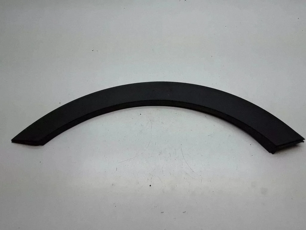 Rear arch trim 877423U000