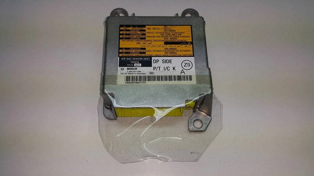Airbag control unit/module – Lexus IS 220D-250-350 (2006-2013)