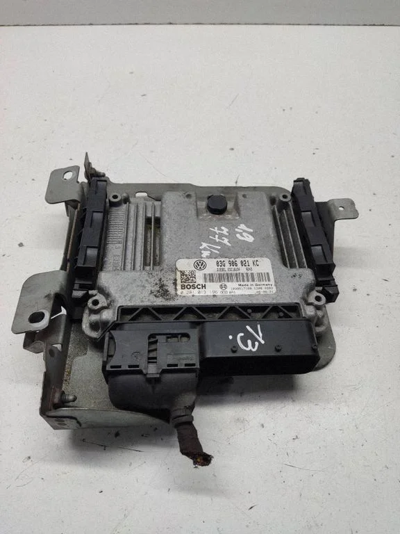 Engine control unit/module 03G906021KC