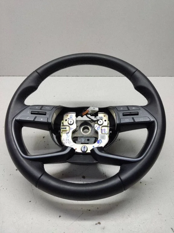 Steering wheel 651108300A