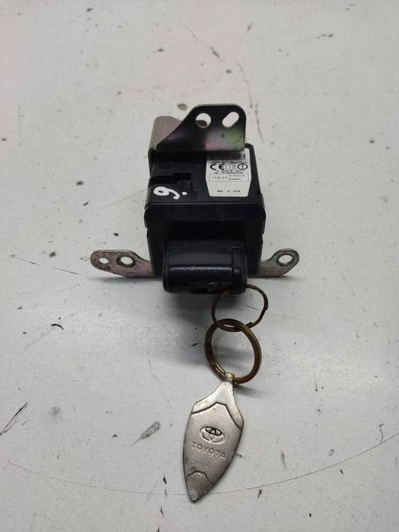 Ignition lock – Toyota Corolla Verso AR10 (2004-2009)
