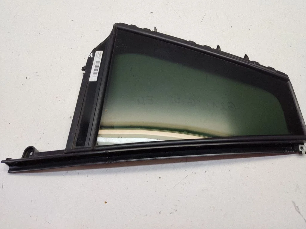 Rear vent window glass – BMW 3 Series G20 G21 (2019-)
