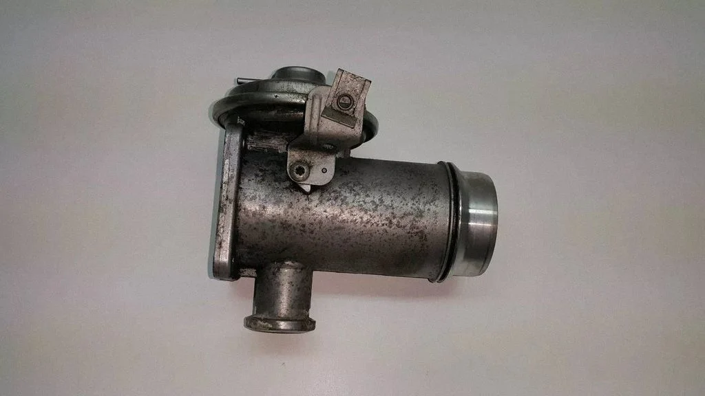 EGR valve – BMW 3 Series E90 E91 (2005-2012)