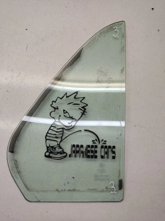 Rear vent window glass – BMW 3 Series E30 (1983-1994)