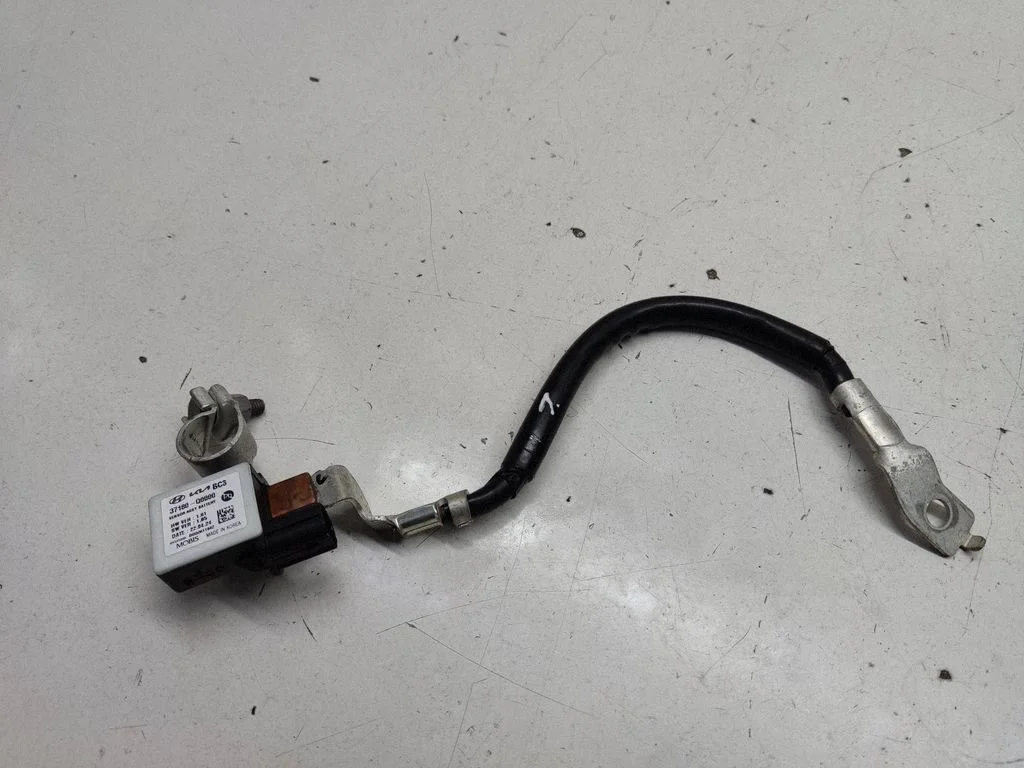 Negative earth cable (battery) 37180Q0000