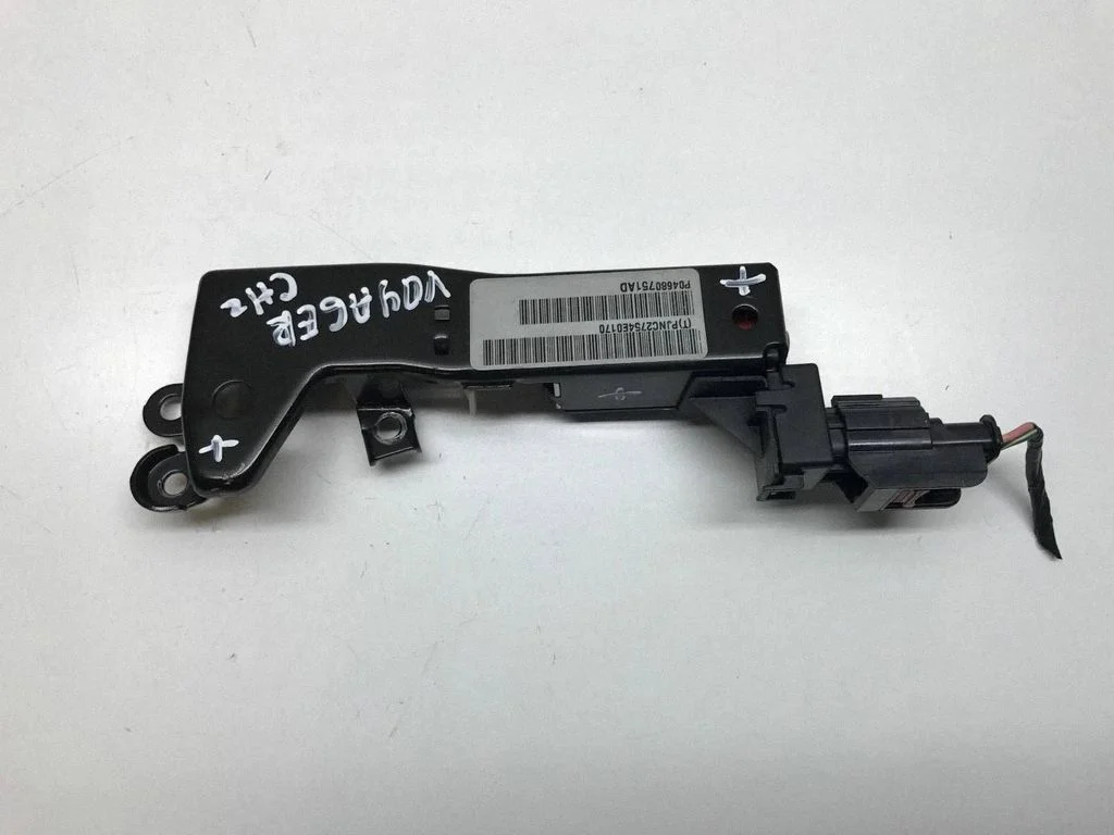Sensor P04680751AD