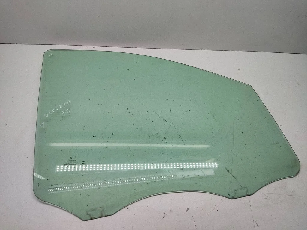 Front door window glass four-door – Mercedes-Benz Vito Viano W447 (2014-)