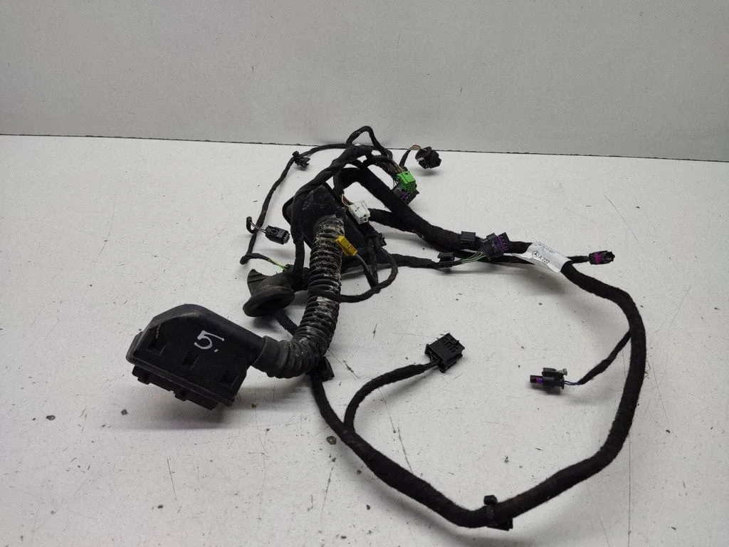 Esiukse juhtmestik A2225409307
