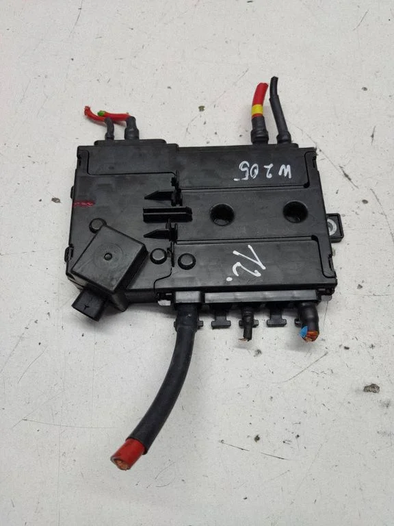 Positive wiring loom – Mercedes-Benz C-Class W205 (2014-2021)