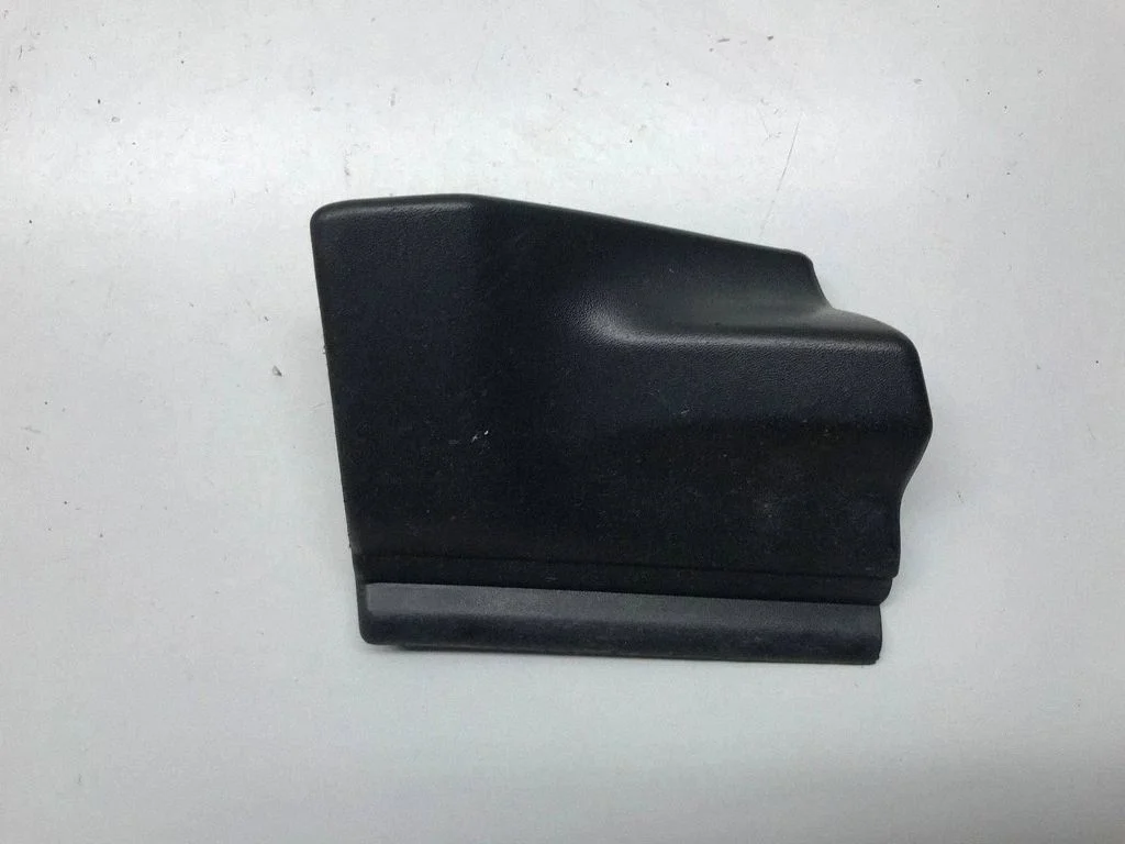 Esiukse liist (mold) 63873CA000