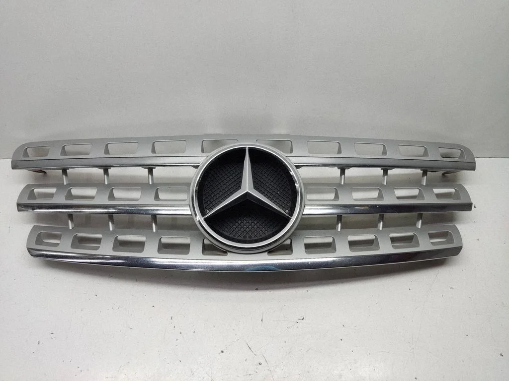 Front grill – Mercedes-Benz ML-Class W164 (2005-2011)