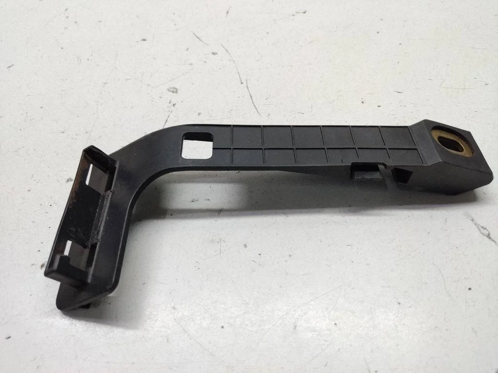 Accelerator throttle pedal bracket – BMW 5 Series E39 (1996-2003)