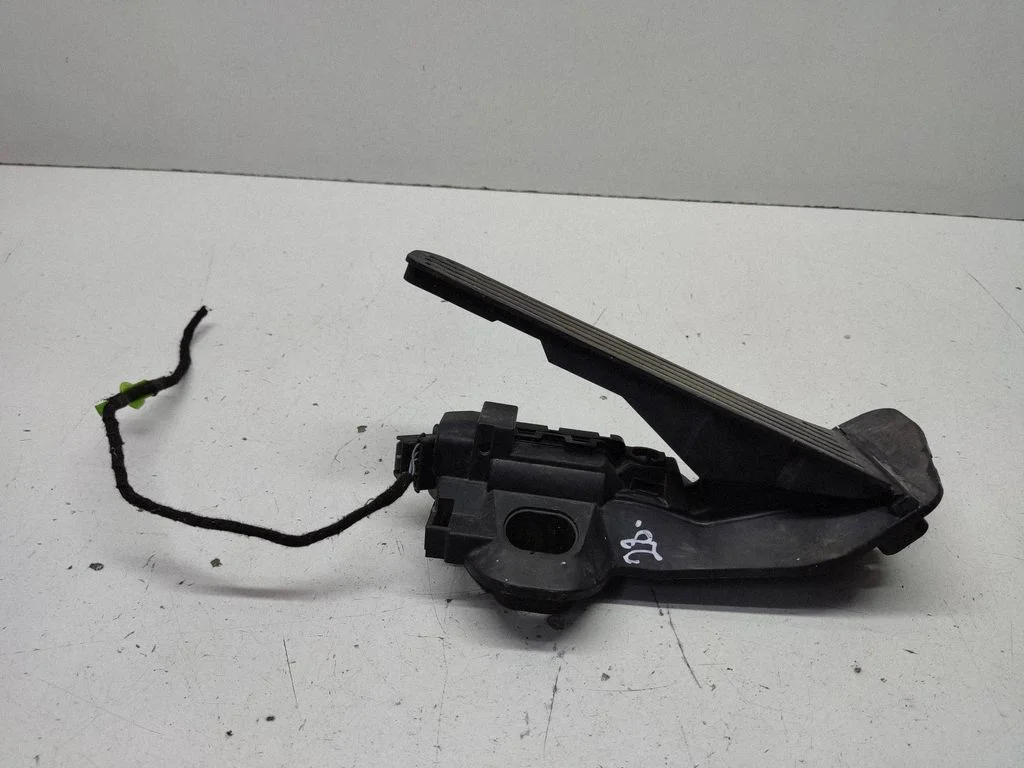 Gaasipedaal – Seat Leon (1P) (2005-2012)