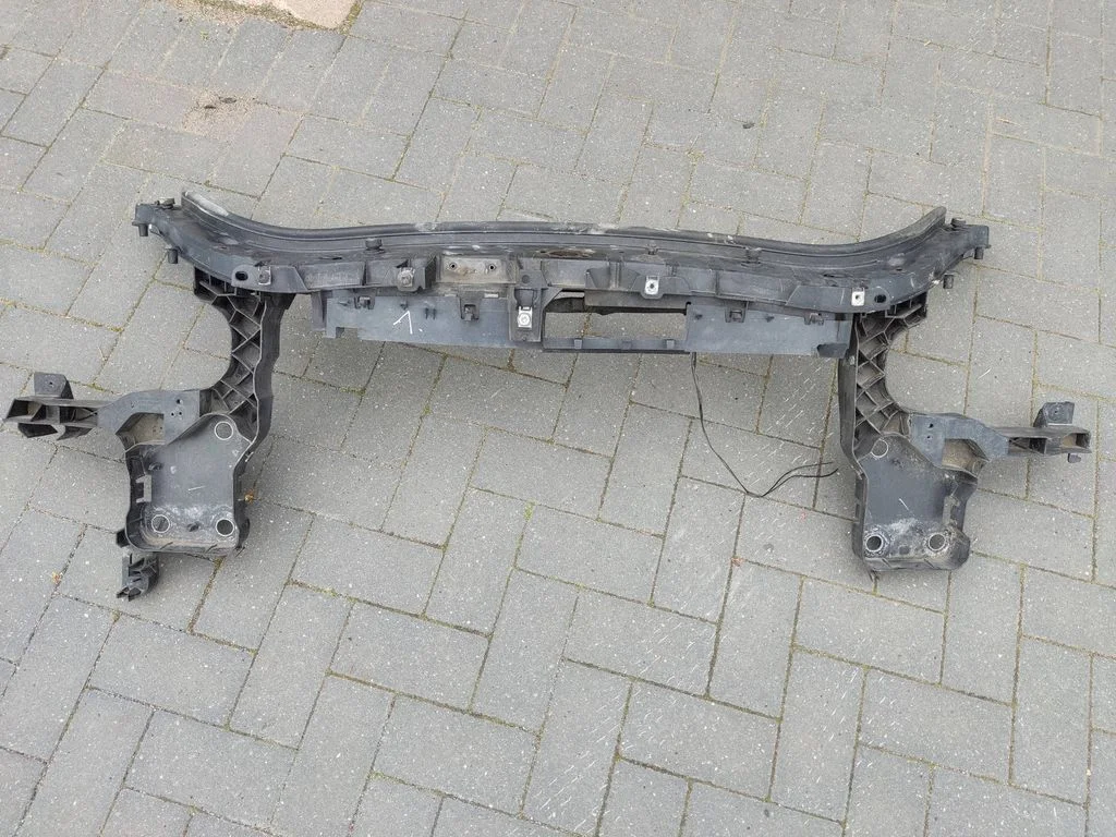 Radiaatori tugipaneeli klamber 8200137496