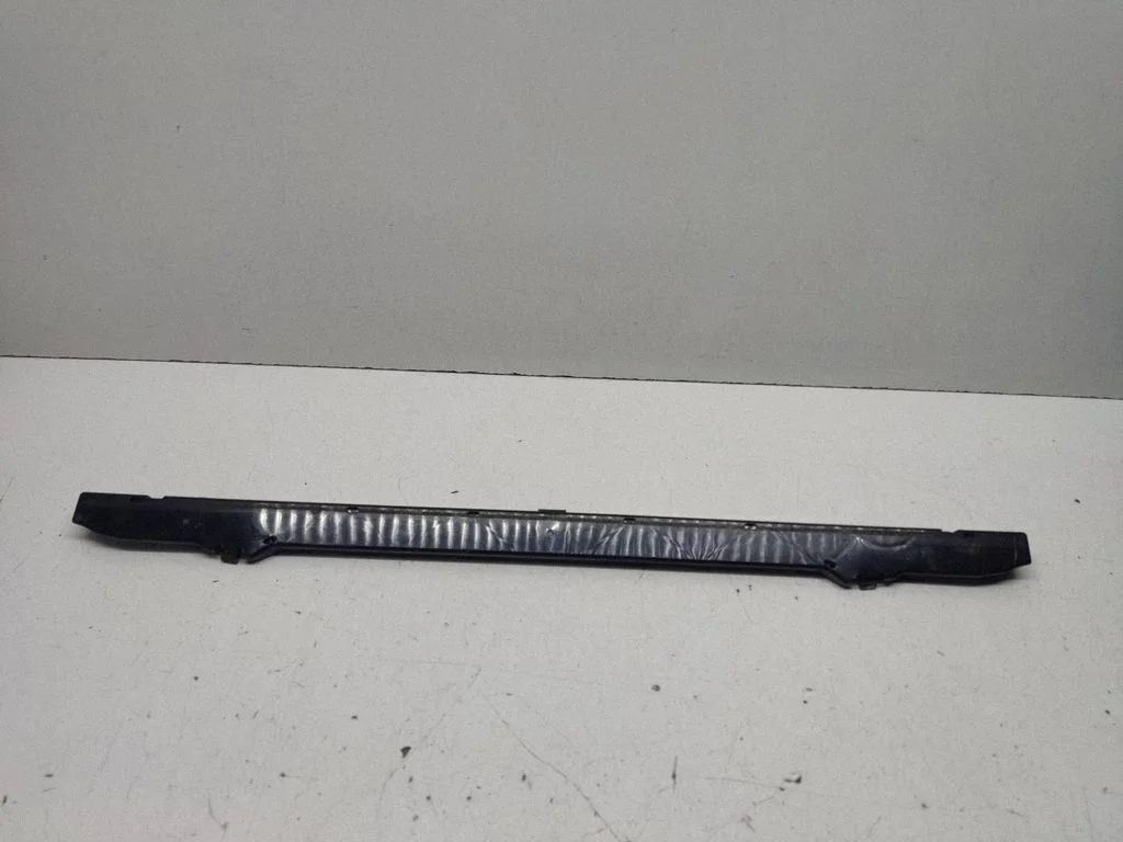 Radiator support slam panel bracket 7347596