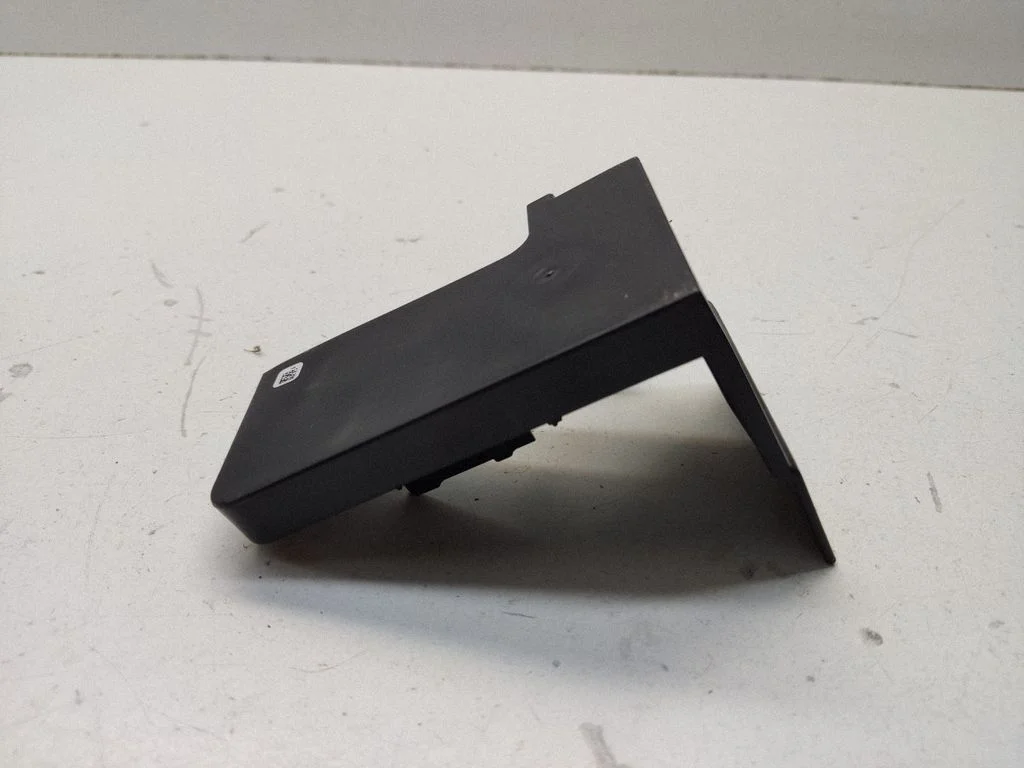 Battery box tray cover/lid – BMW 3 Series G20 G21 (2019-)