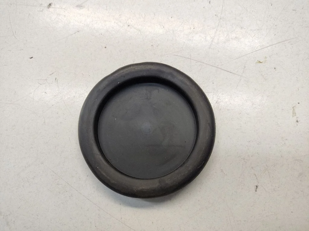 Fuel tank cap trim – Mercedes-Benz R-Class W251 (2005-2013)