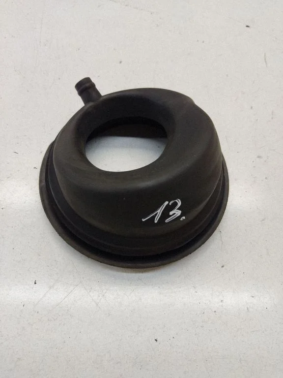 Fuel tank cap trim – BMW 7 Series E32 (1986-1994)