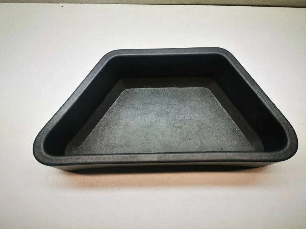 Glove box in trunk – rear