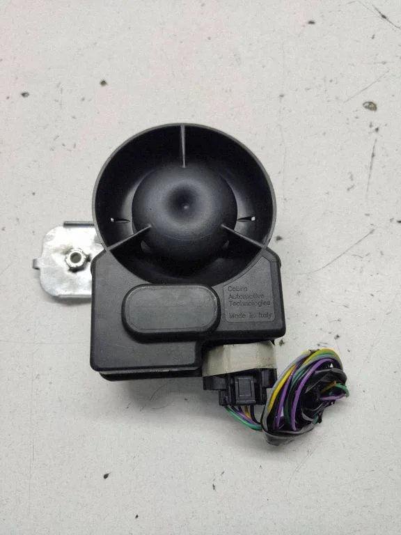 Alarm system siren – Nissan Qashqai+2 (2008-2010)