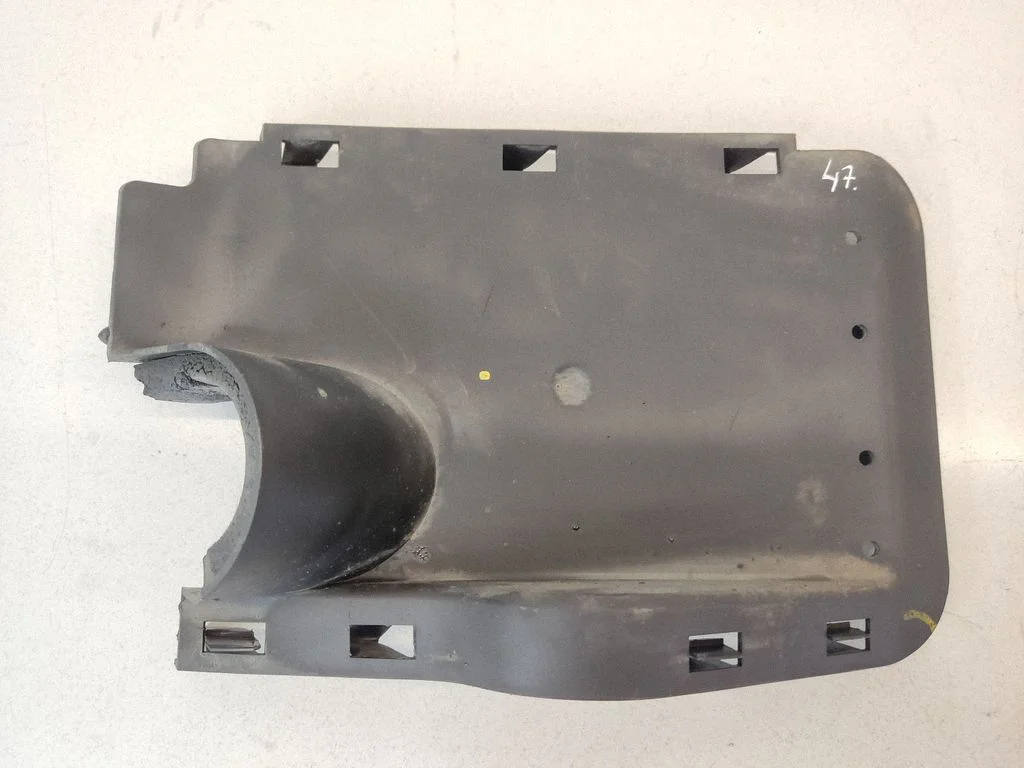 Fuel tank cap trim – Renault Trafic II (X83) (2001-2014)