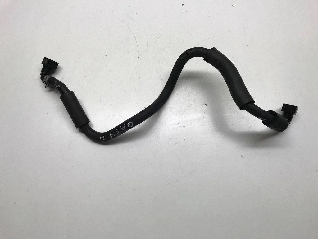 Fuel line/pipe/hose – Nissan Qashqai+2 (2008-2010)