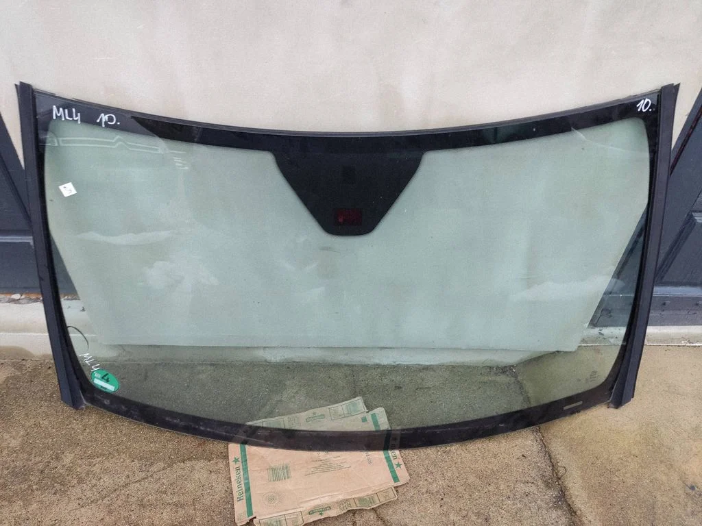 Front windscreen/windshield window – Mercedes-Benz ML-Class W164 (2005-2011)