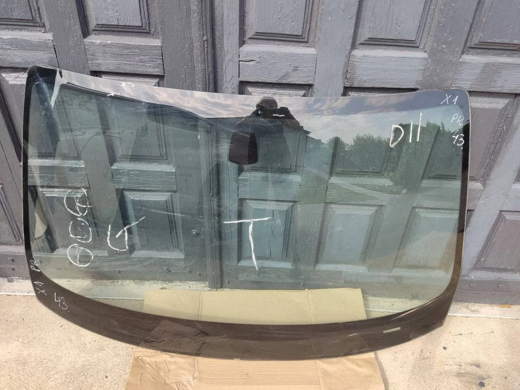 Front windscreen/windshield window – BMW X1 E84 (2009-2015)
