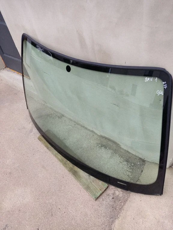 Front windscreen/windshield window – BMW 1 Series E81 E87 (2004-2011)