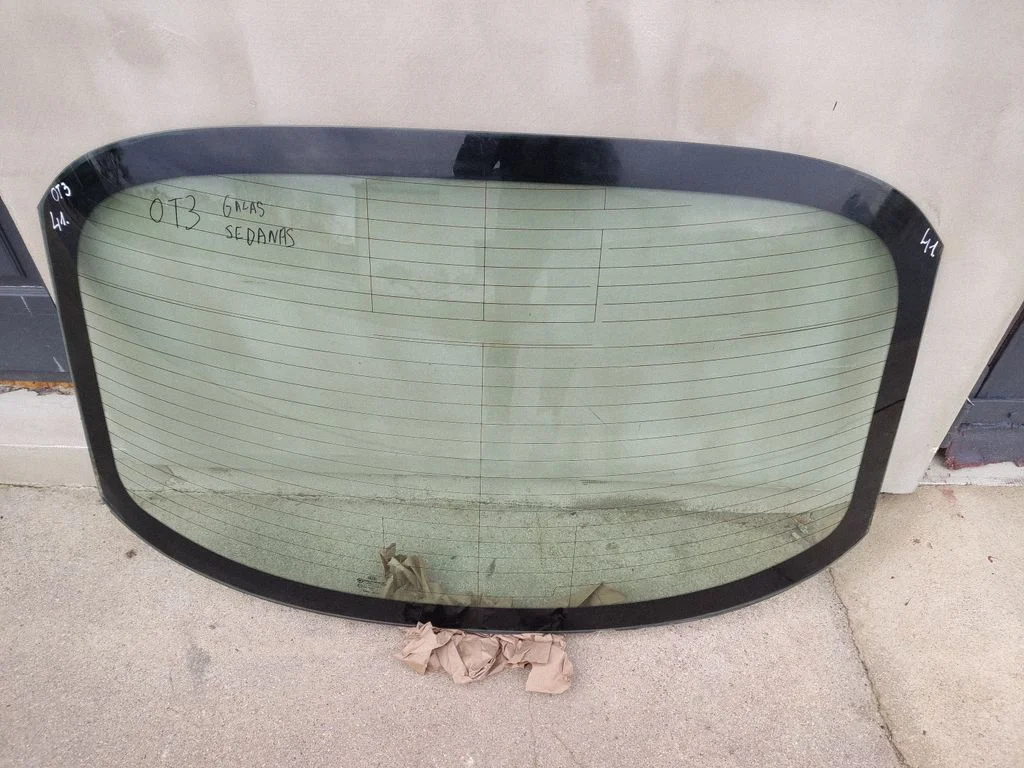 Rear windscreen/windshield window – KIA Optima (2010-2015)