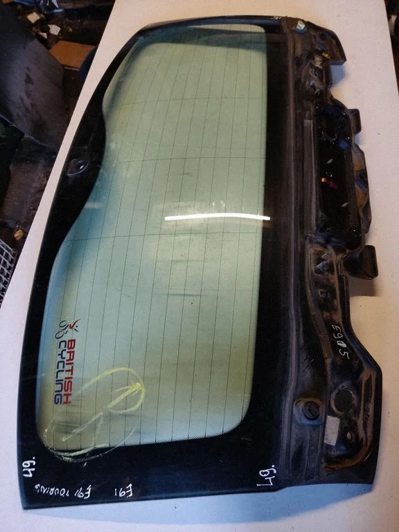 Tagaklaas – BMW 3-seeria E90 E91 (2005-2012)