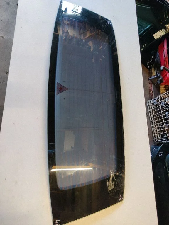 Rear windscreen/windshield window