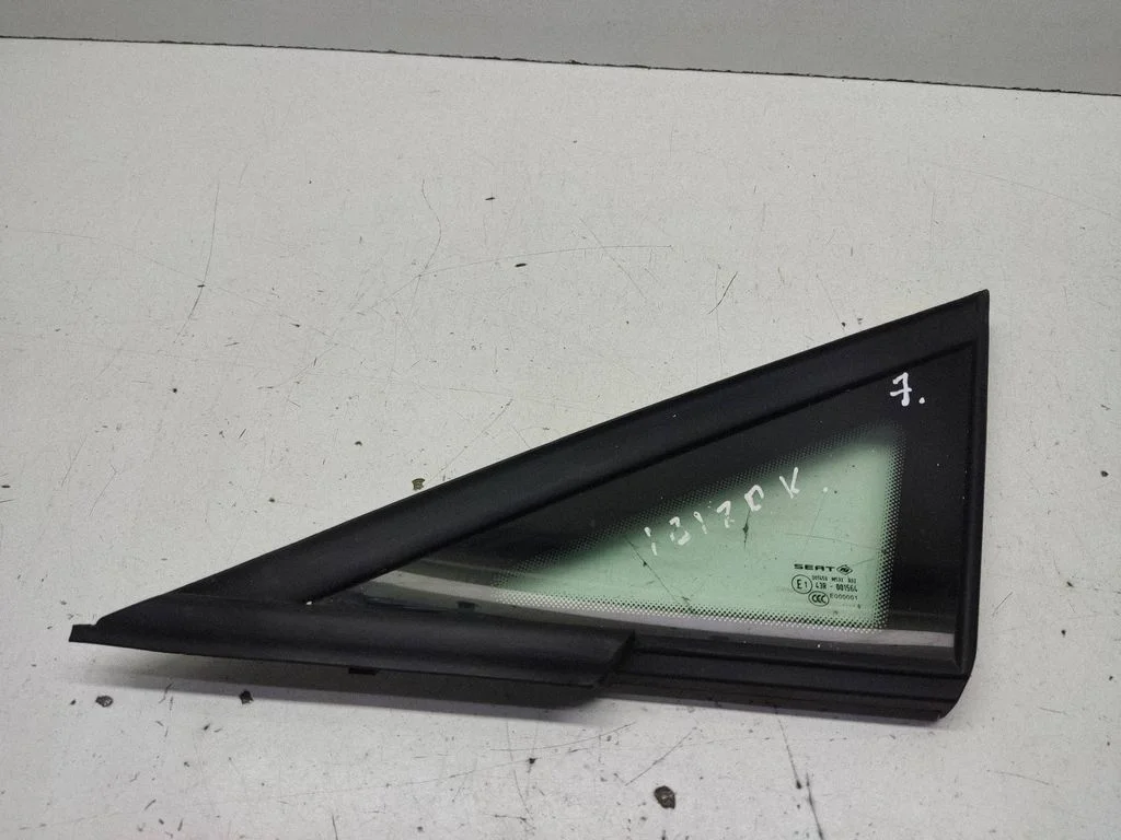 Kolmnurkne klaas kere esiosas – Seat Ibiza IV (6J,6P) (2008-2017)