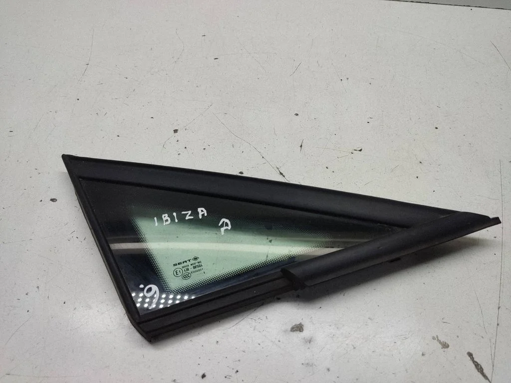 Kolmnurkne klaas kere esiosas – Seat Ibiza IV (6J,6P) (2008-2017)