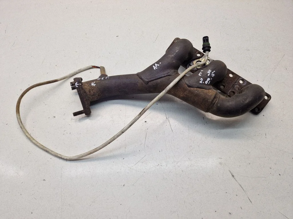 Exhaust manifold – front