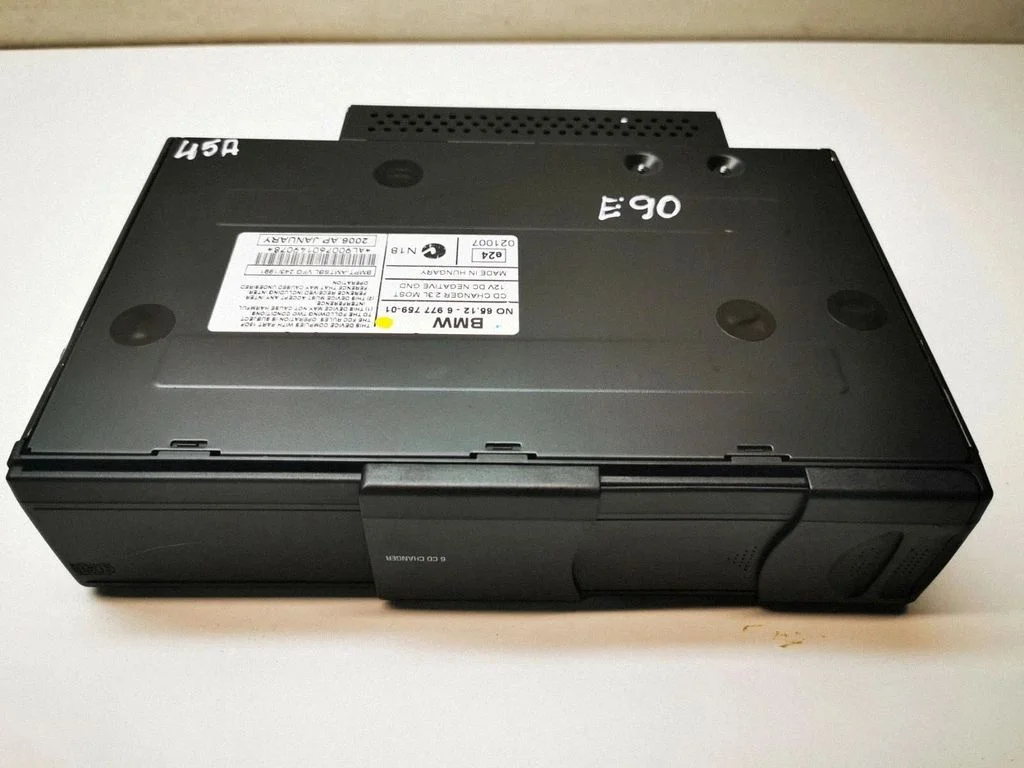 CD/DVD changer – BMW 3 Series E90 E91 (2005-2012)