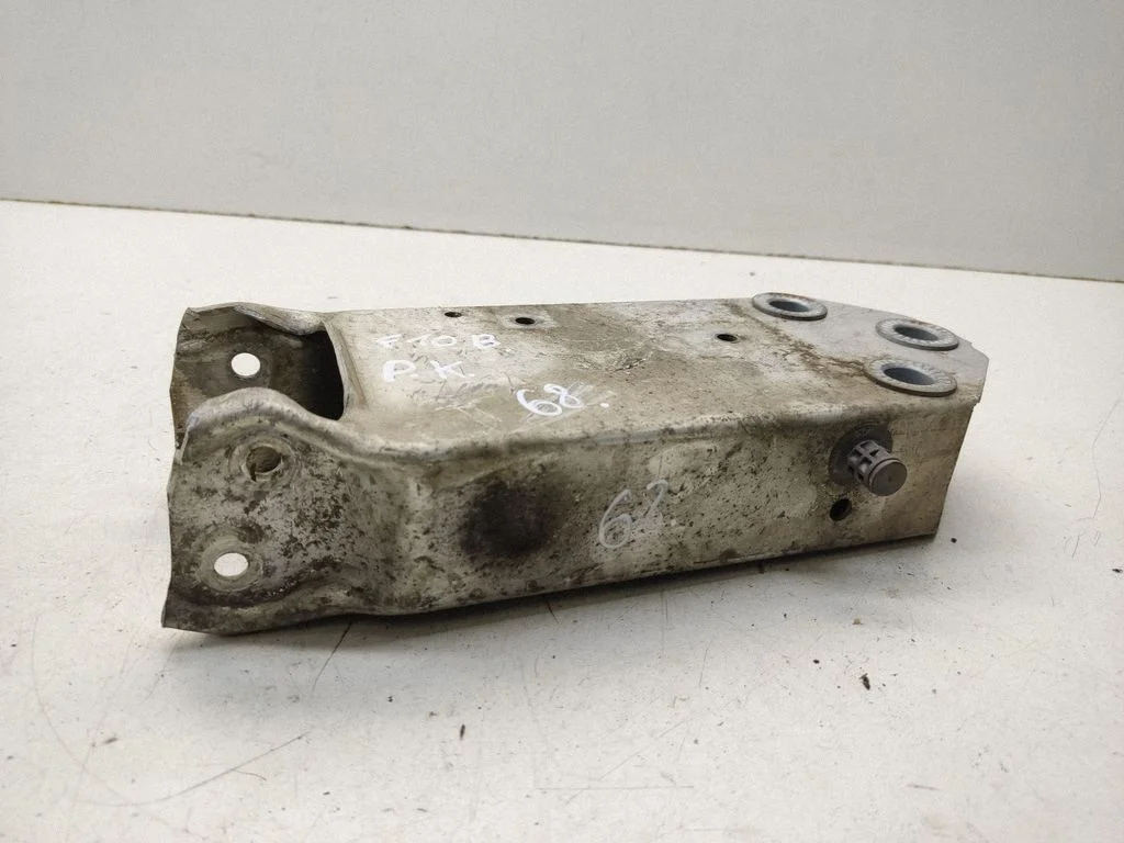 Absorber zderzaka przedniego 0247CH8976
