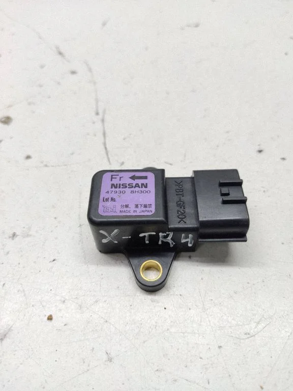 ESP acceleration yaw rate sensor – Nissan X-Trail T30 (2001-2007)