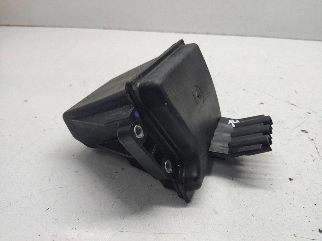 Vacuum air tank – Mercedes-Benz Vito Viano W447 (2014-)