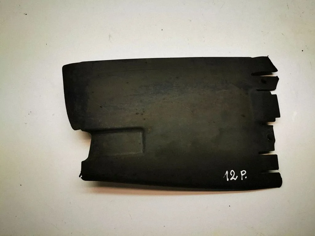 Osłona podwozia pod zderzakiem tylnym – Renault Trafic II (X83) (2001-2014)