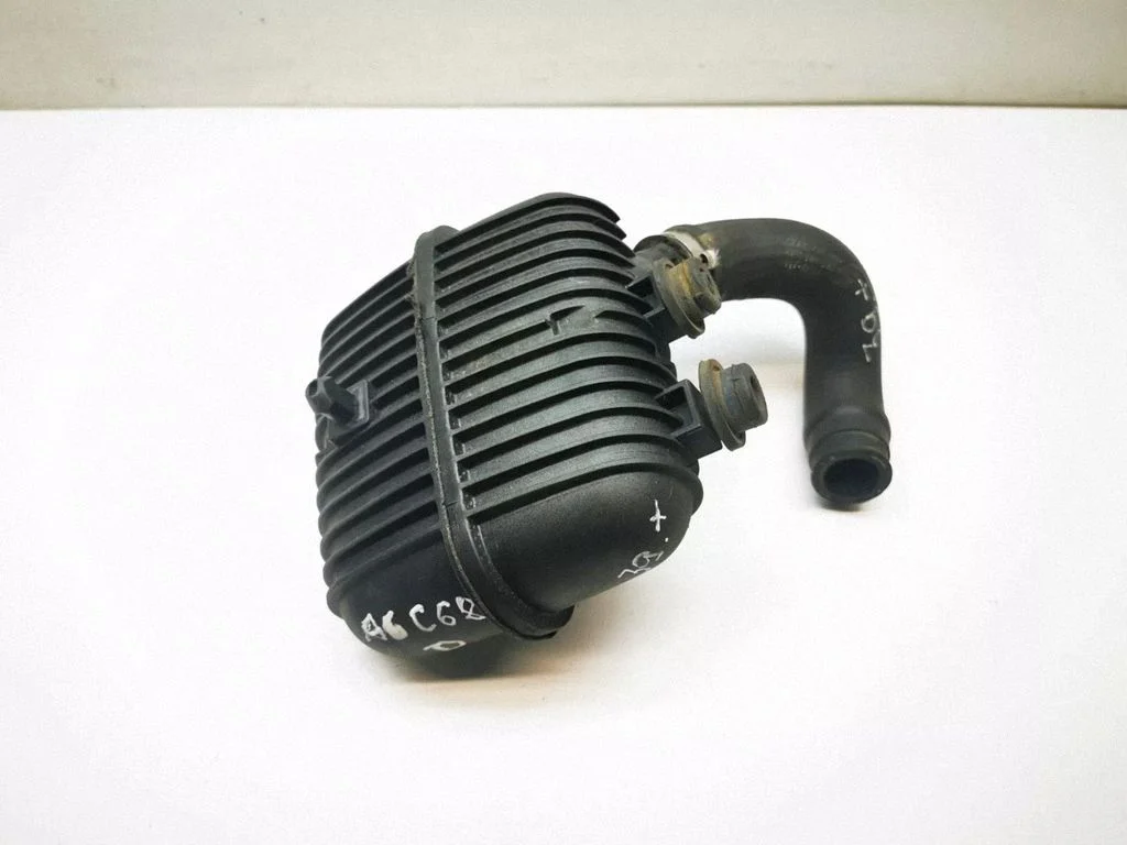 Vacuum air tank – Audi A6 Allroad C6 (2006-2011)