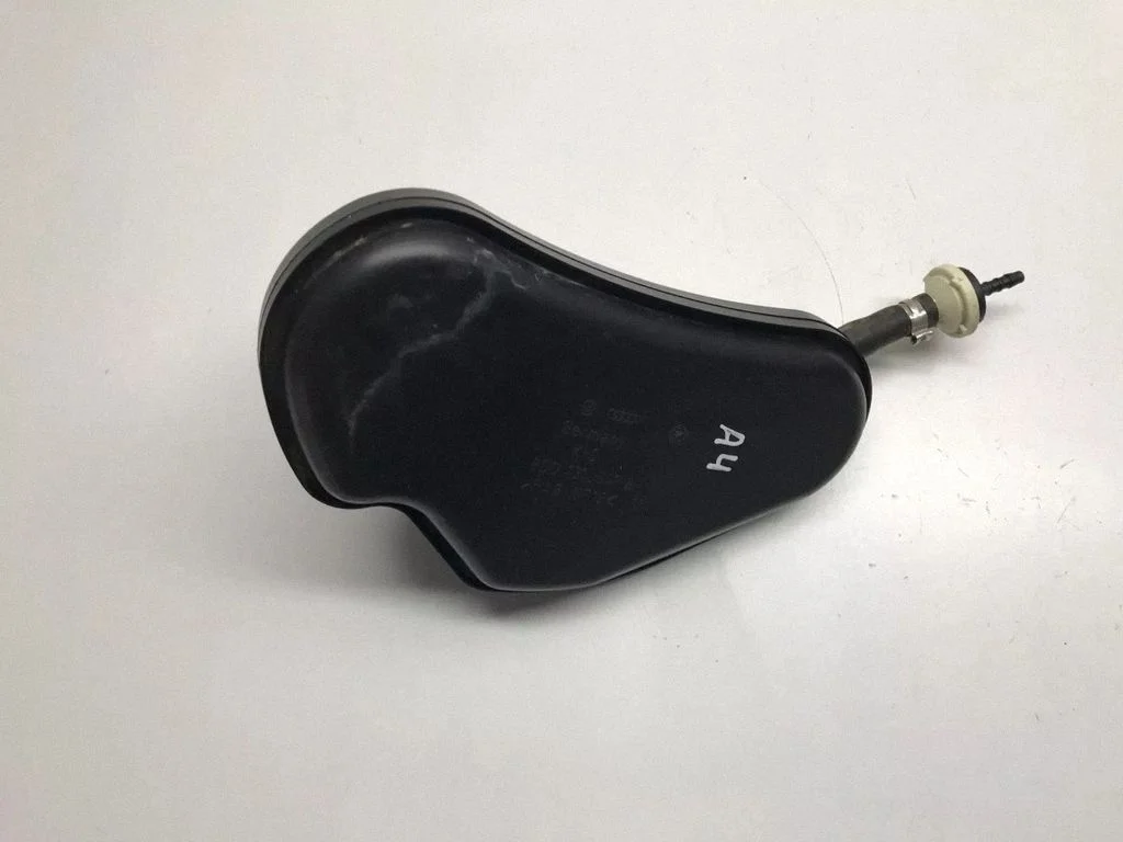 Vacuum air tank – Audi A4 S4 B6 8E 8H (2001-2005)