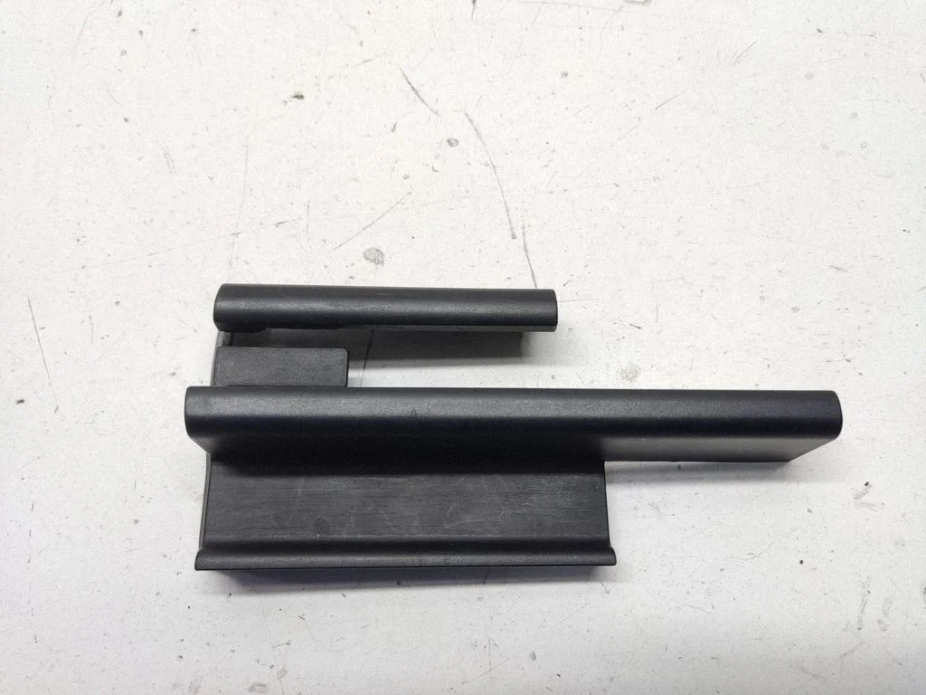 Front driver seat rail 7007695