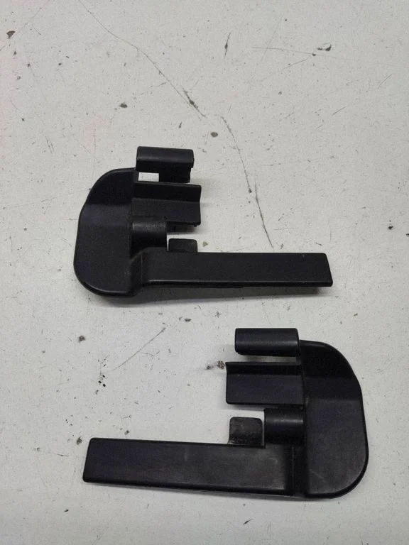 Front passenger seat rail trim – BMW 7 Series E65 E66 (2001-2008)