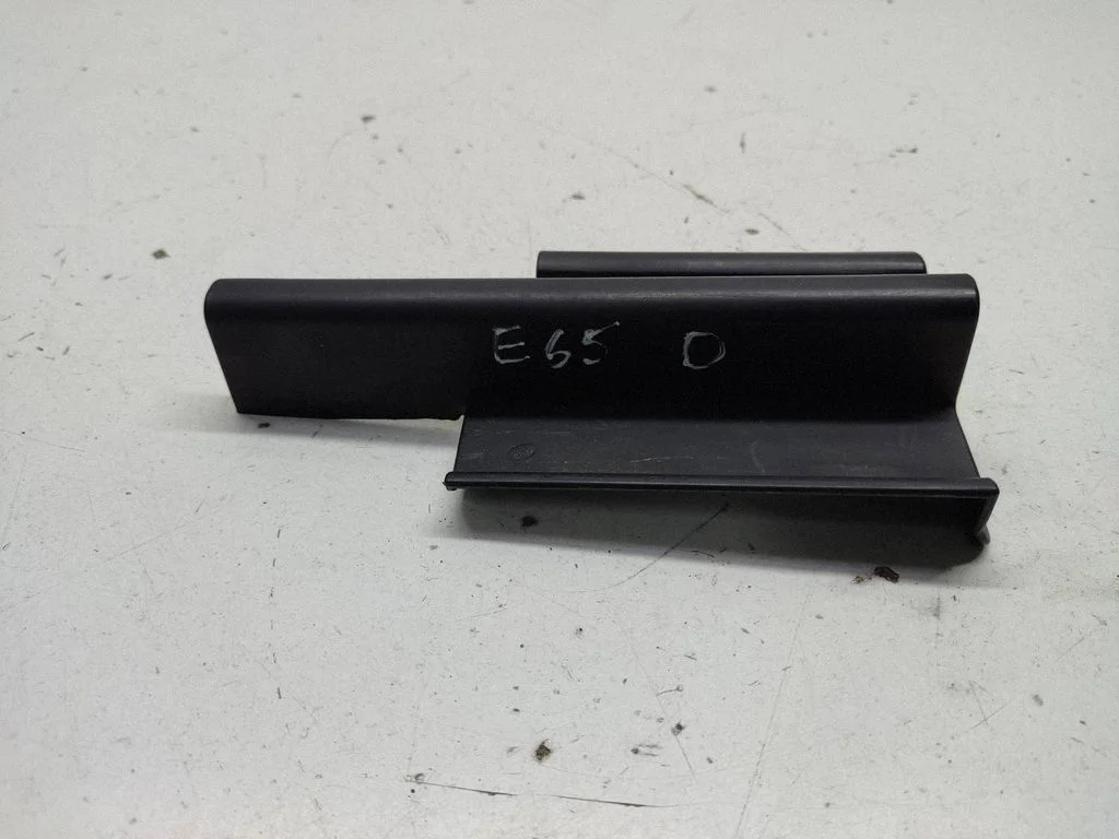Front passenger seat rail trim – BMW 7 Series E65 E66 (2001-2008)