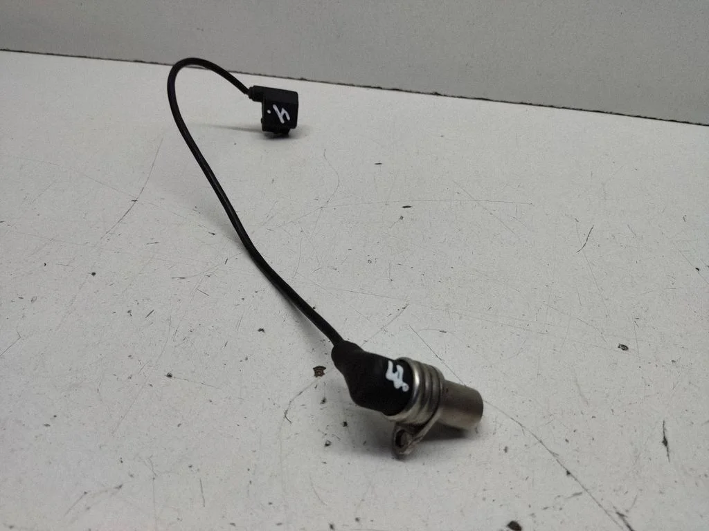 Crankshaft position sensor 17240552