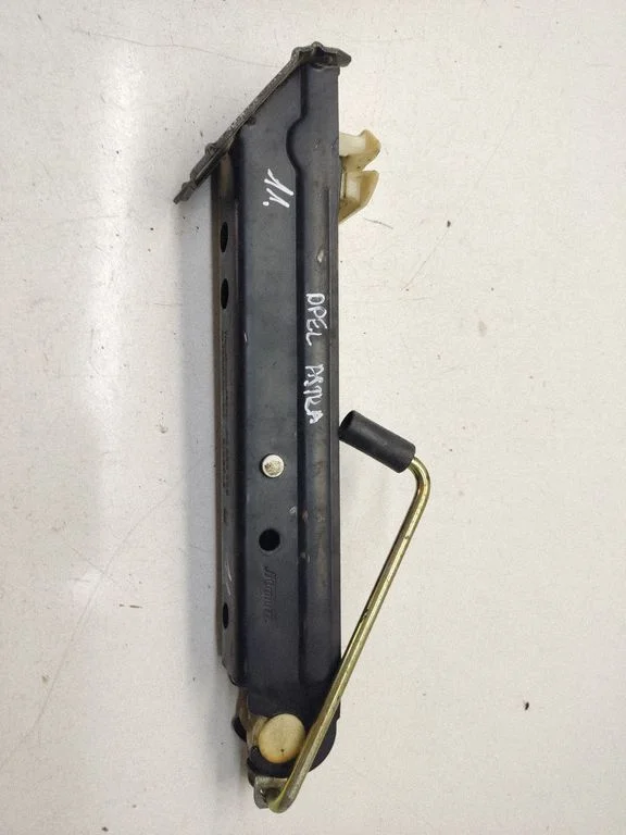 Lift Jack – Opel Astra H (2004-2012)