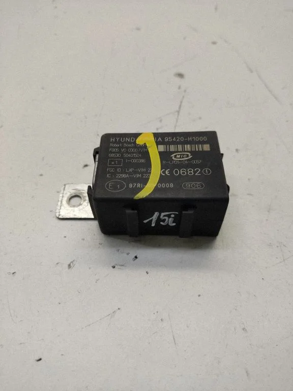 Immobilizer control unit/module 95420H1000