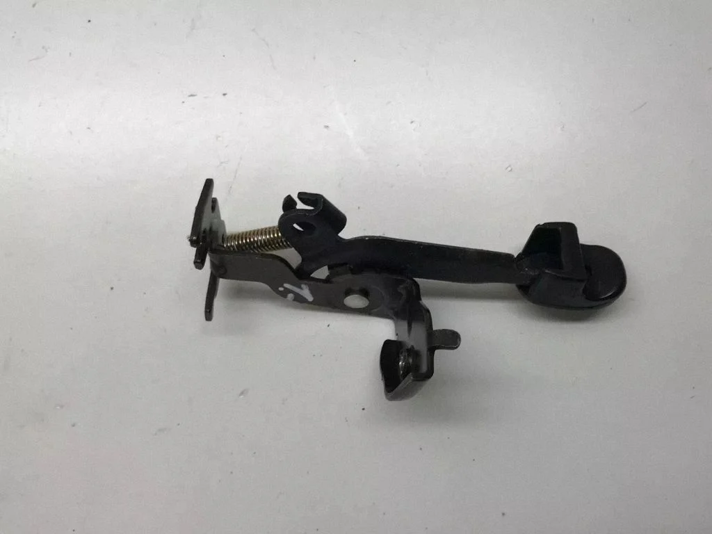 Fuel cap release pull handle – KIA Sportage (2005-2010)